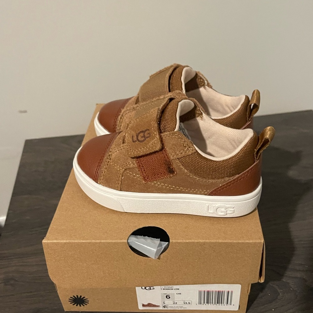 Size 6 UGG boots for boys